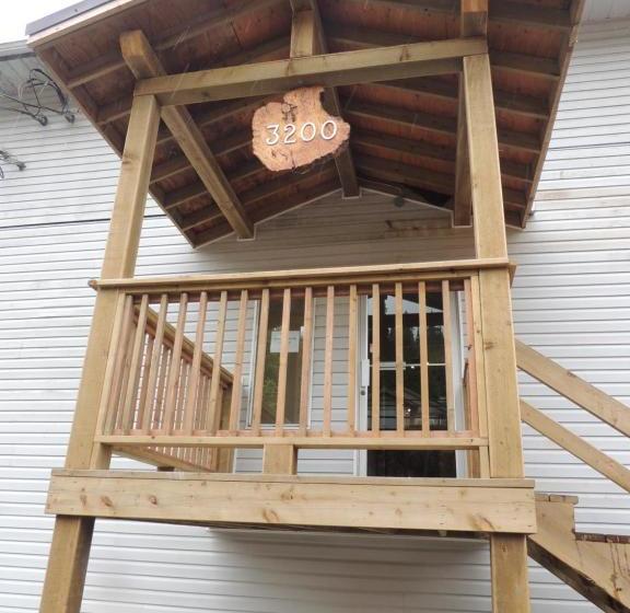 הוסטל Misty Harbour Inn