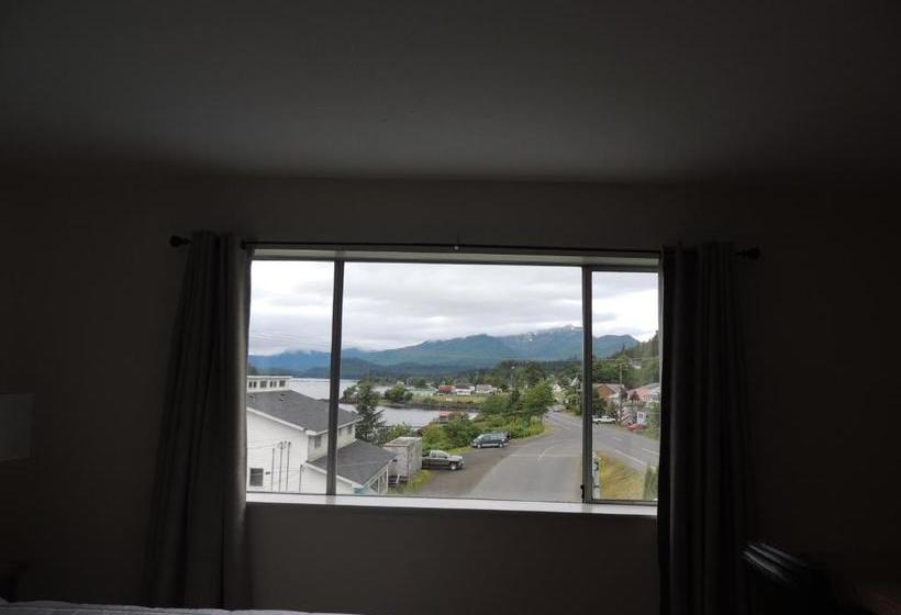 הוסטל Misty Harbour Inn