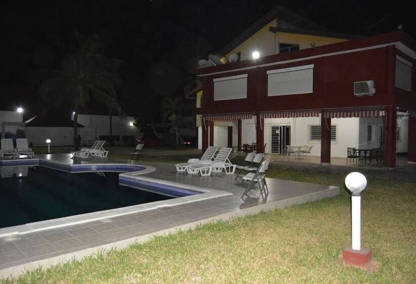 پانسیون Abidjan Guest House