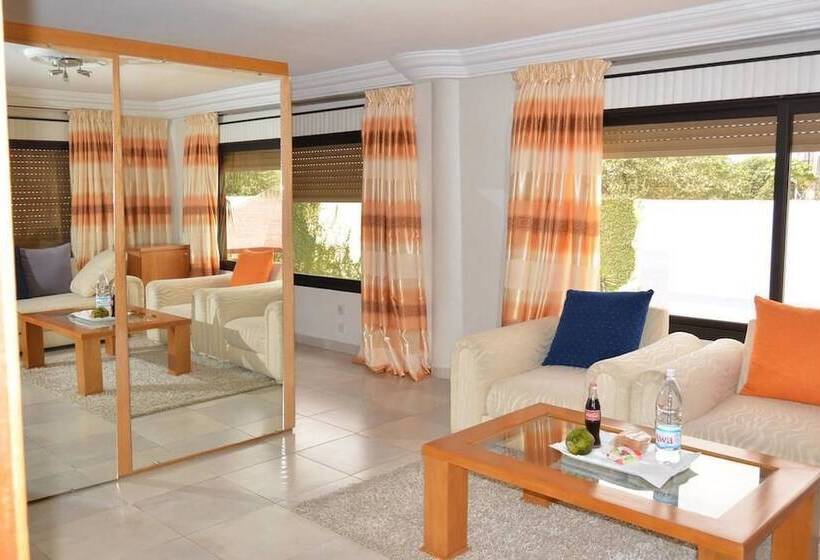 پانسیون Abidjan Guest House