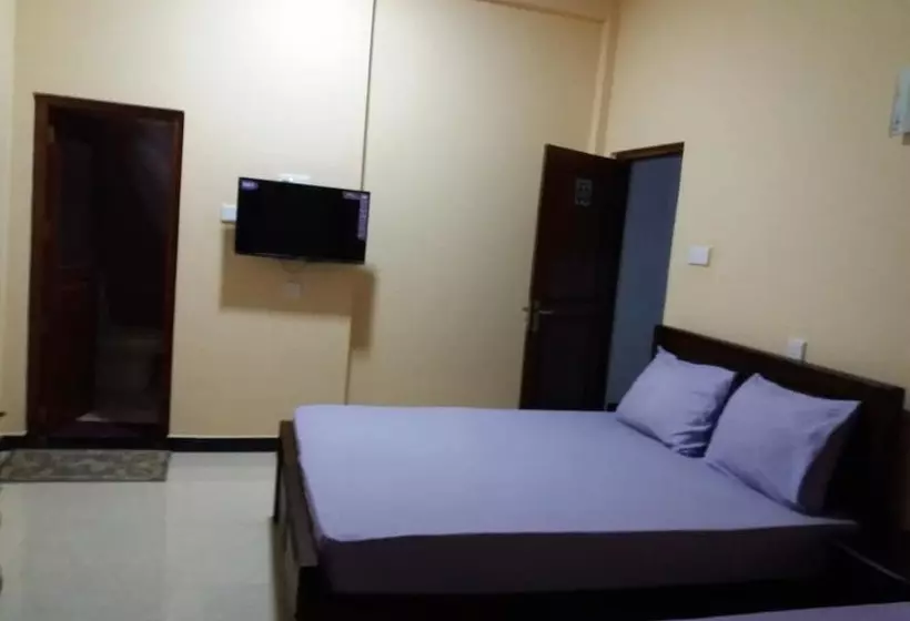 پانسیون Amawin Resort