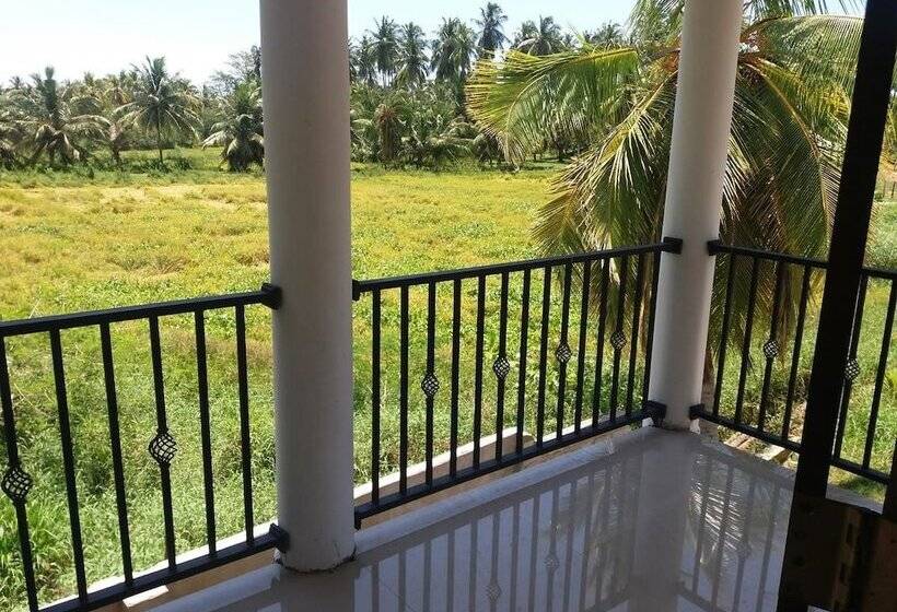 بنسيون Amawin Resort