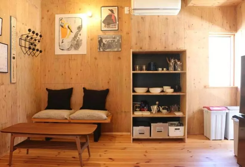 Majatalo Hostel Fish In A River