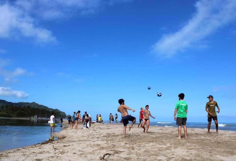 پانسیون La Aldea Hostel, Camping Y Hamacas