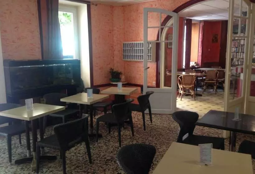 ホテル De La Poste Et Europe