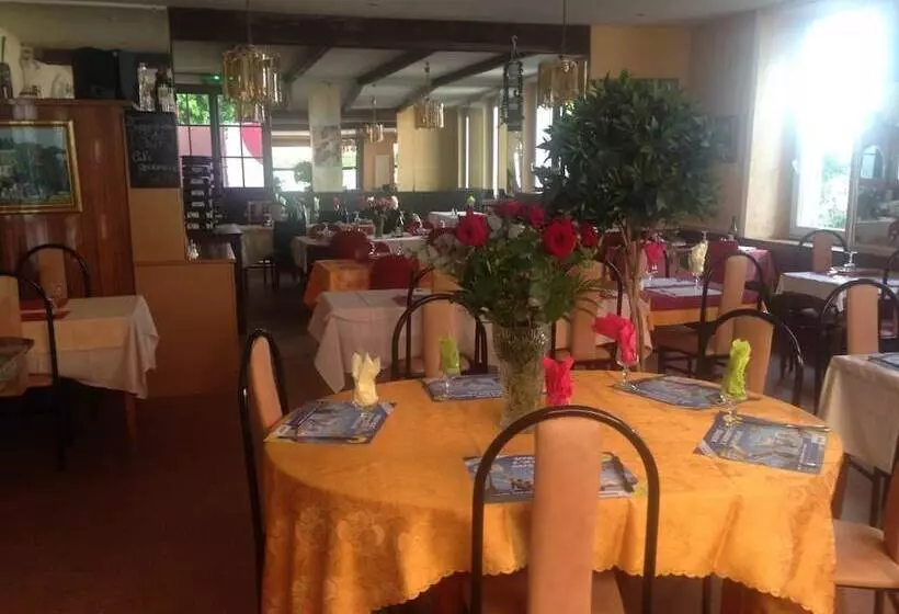 ホテル De La Poste Et Europe