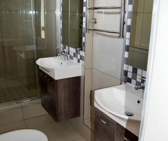 بنسيون Shalimar B&b