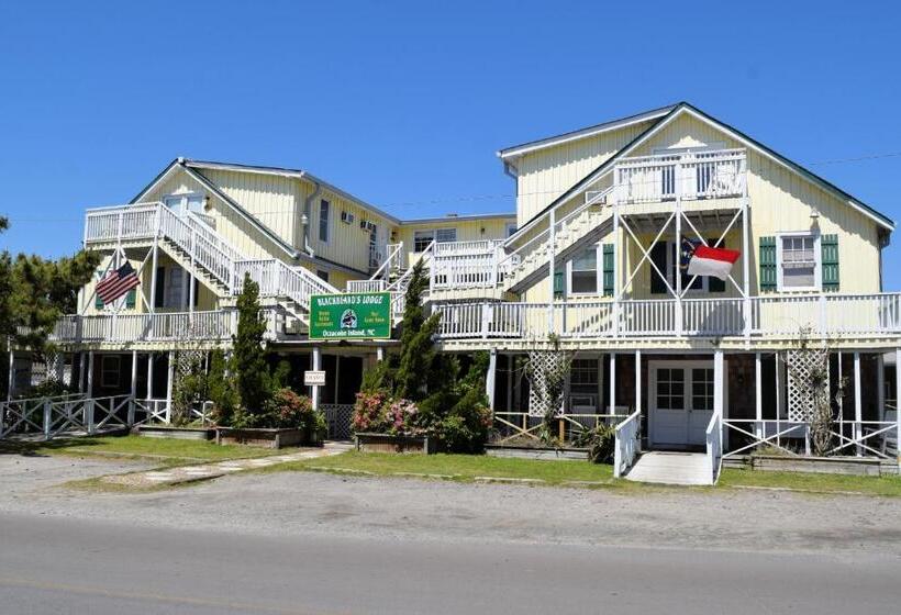 فندق Blackbeard's Lodge