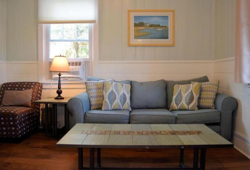 فندق Blackbeard's Lodge