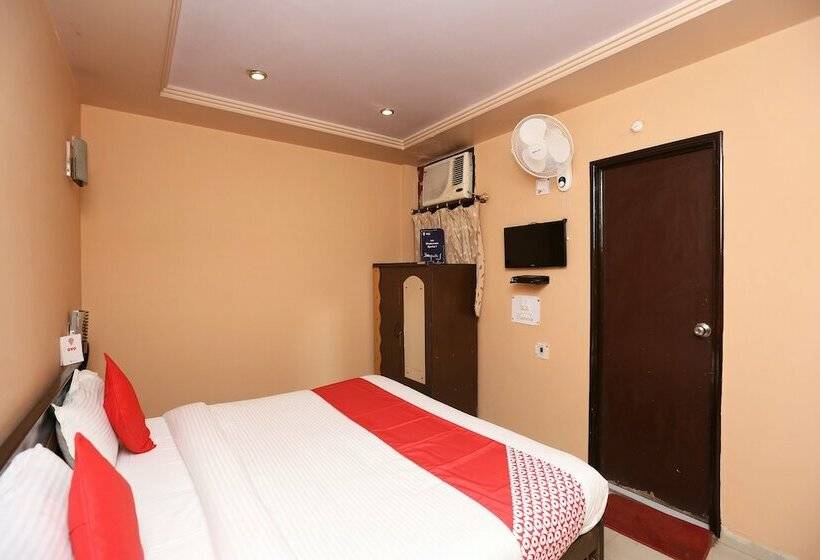ホテル Oyo 18438 Radharani Guest House