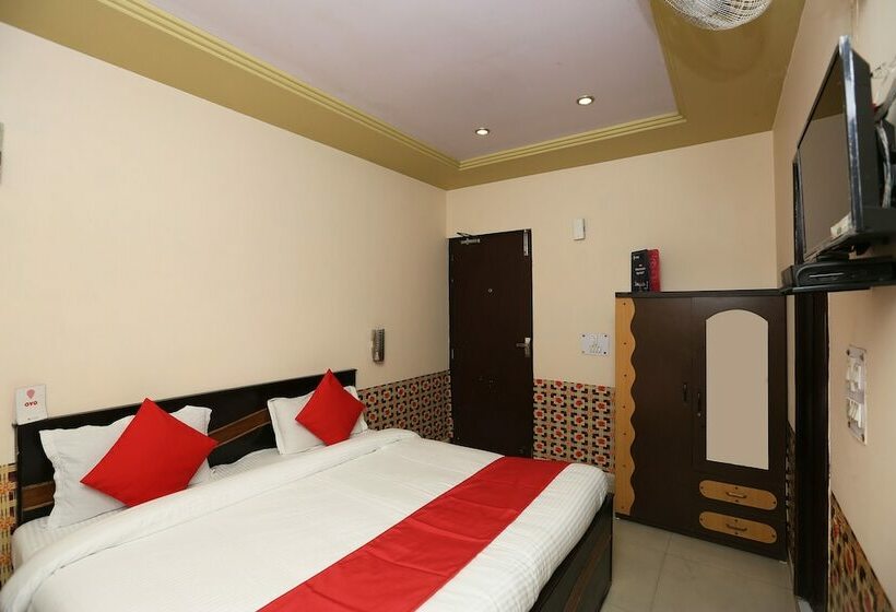 ホテル Oyo 18438 Radharani Guest House