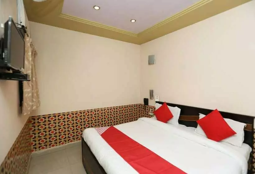 ホテル Oyo 18438 Radharani Guest House