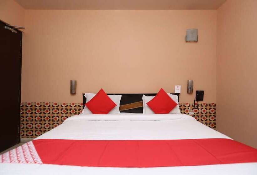 ホテル Oyo 18438 Radharani Guest House