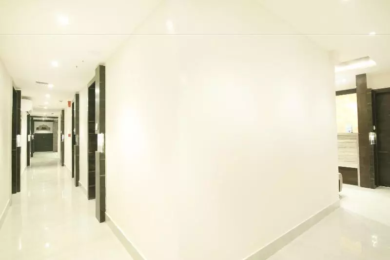 ホテル Treebo Hoops   Airport