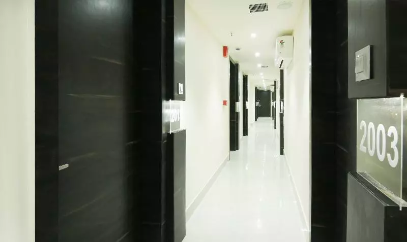 ホテル Treebo Hoops   Airport