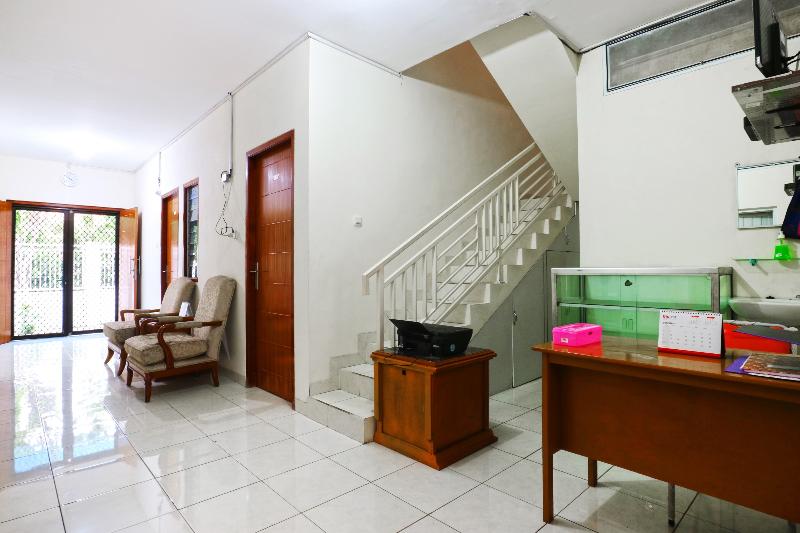 Pensiune Casa Sidoluhur 17