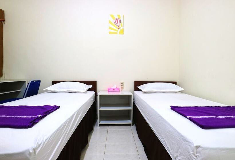 Pensiune Casa Sidoluhur 17