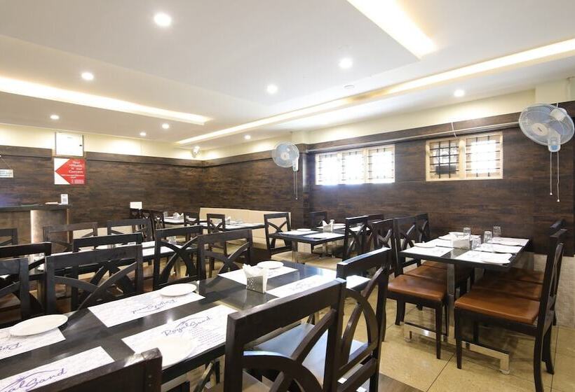 Hotel Collection O Royal Sand