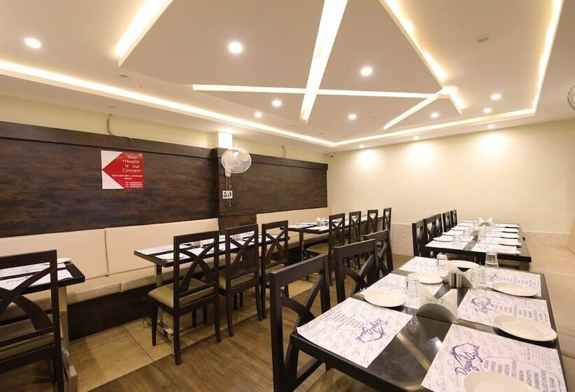 Hotel Collection O Royal Sand