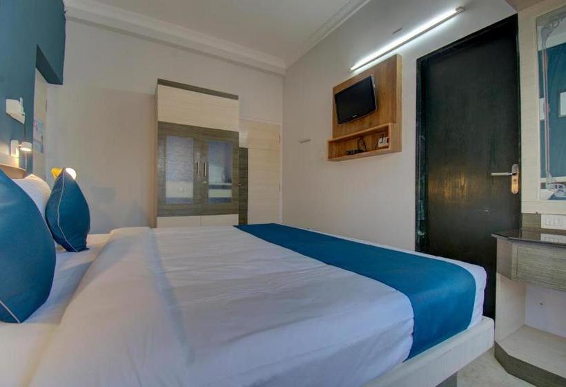 ホテル Silverkey Executive Stays 35719 Hive Avinashi Road