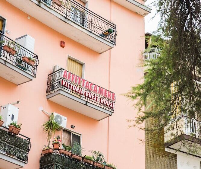 פנסיון Vittoria Guest House Battipaglia