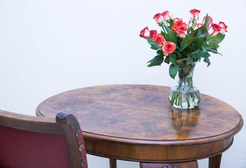 פנסיון Vittoria Guest House Battipaglia