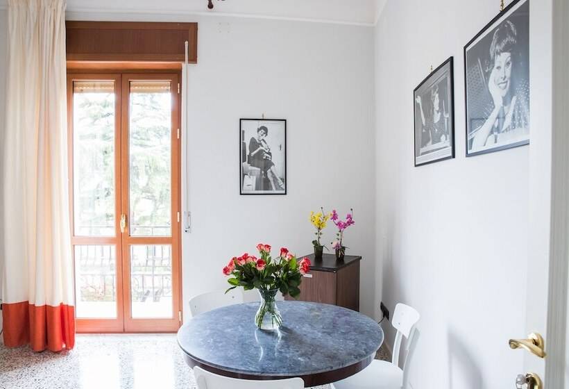 פנסיון Vittoria Guest House Battipaglia