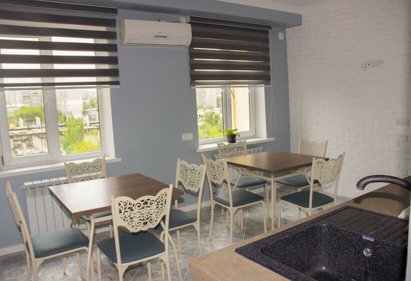 Hostel   Guest House Meyman