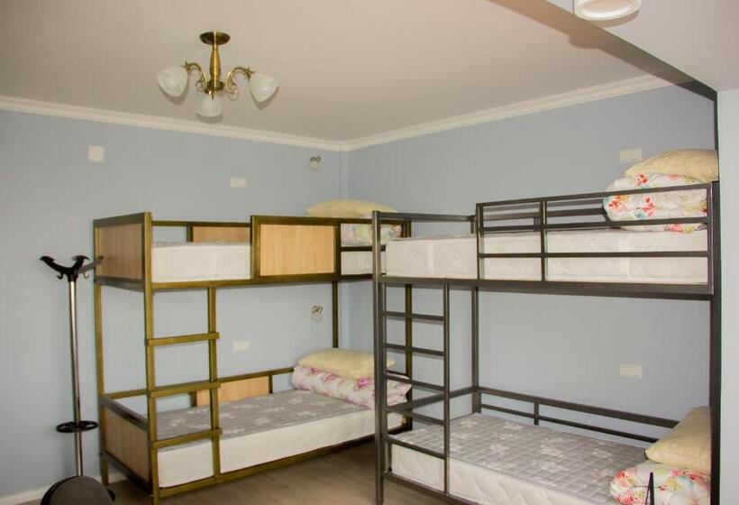 Hostel   Guest House Meyman