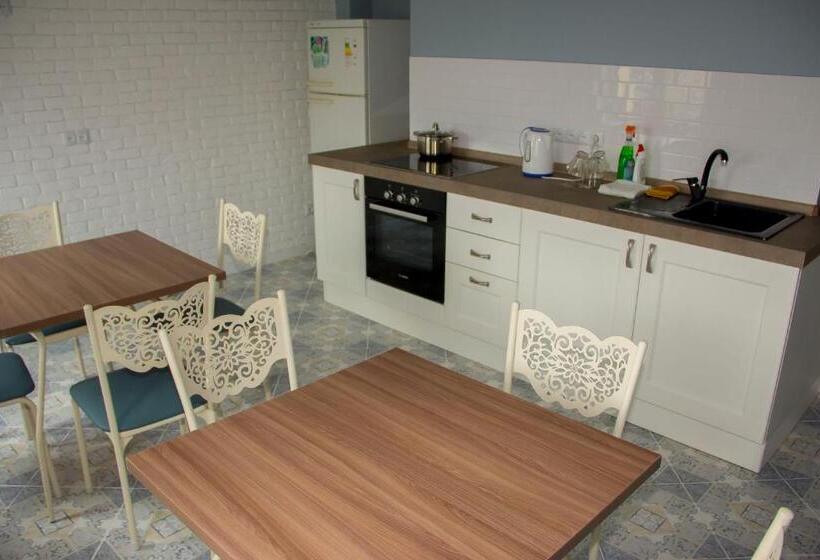 Hostel   Guest House Meyman