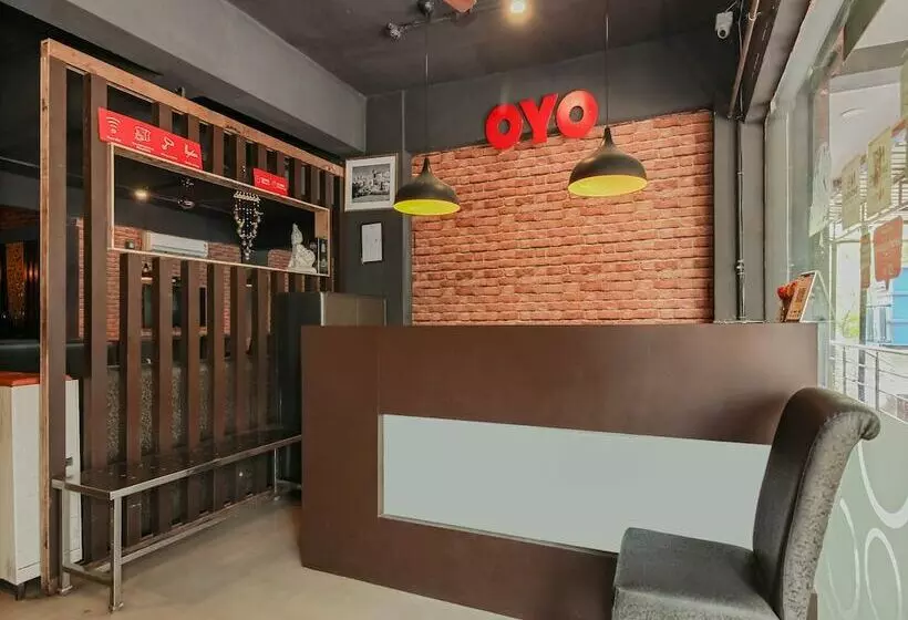 ホテル Oyo 28743 Golconda Inn