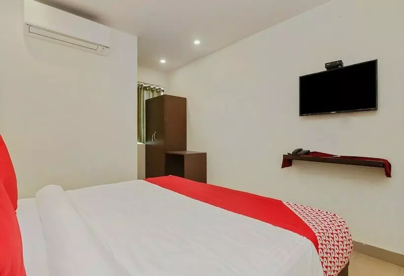 ホテル Oyo 28743 Golconda Inn