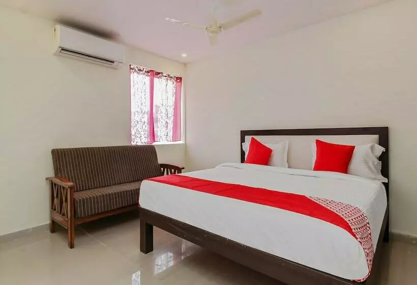 ホテル Oyo 28743 Golconda Inn