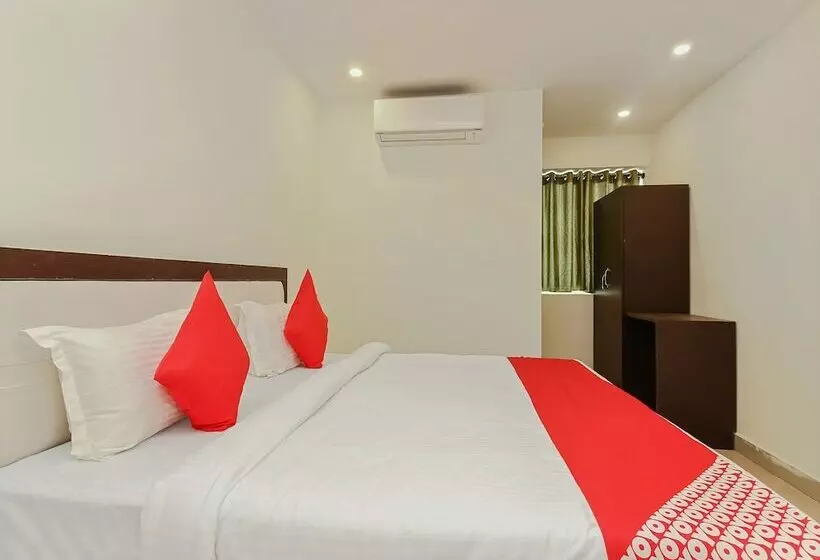 ホテル Oyo 28743 Golconda Inn