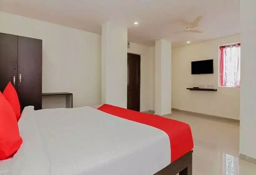ホテル Oyo 28743 Golconda Inn