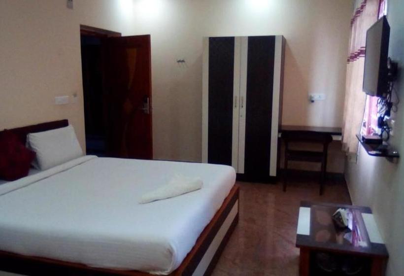 Hotel Sri Thilagavathy