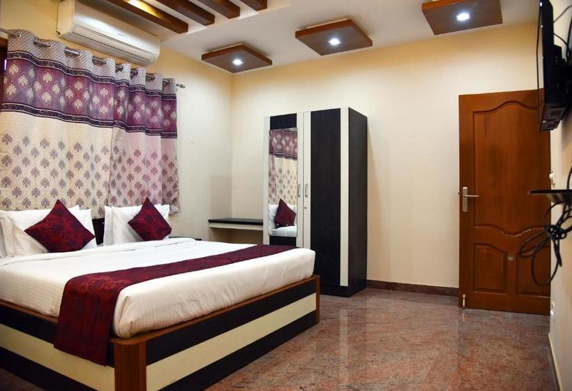 Hotel Sri Thilagavathy