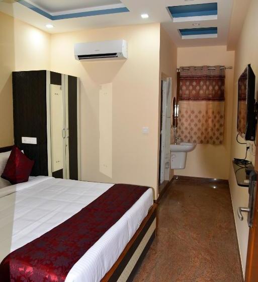 Hotel Sri Thilagavathy