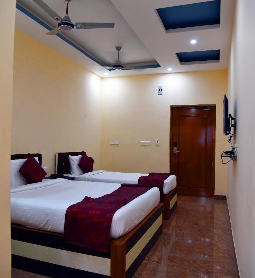 Hotel Sri Thilagavathy