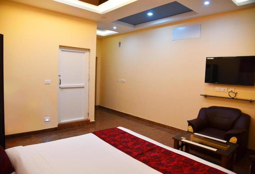 Hotel Sri Thilagavathy