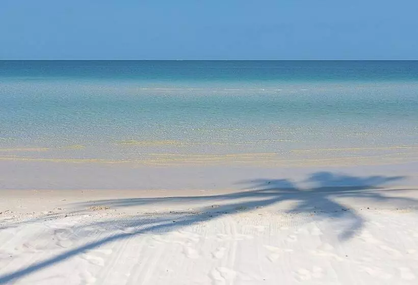 Hotelli Tamu Koh Rong