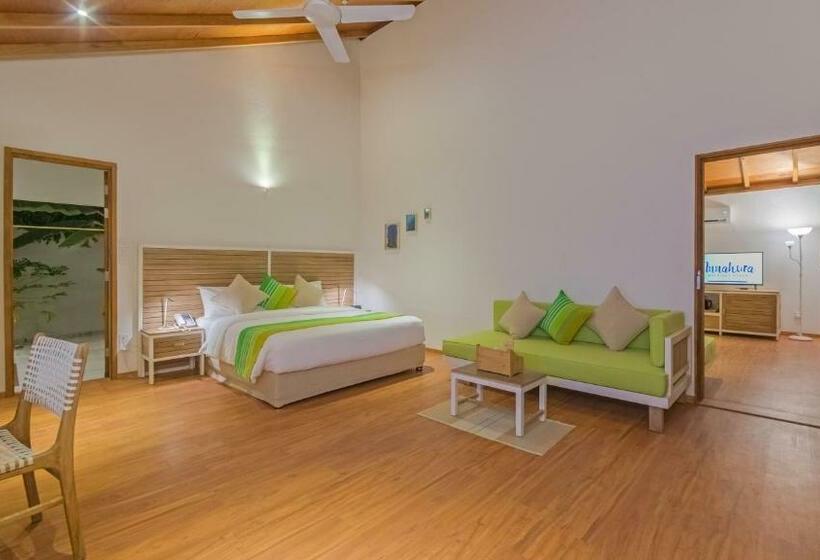 Innahura Maldives Resort