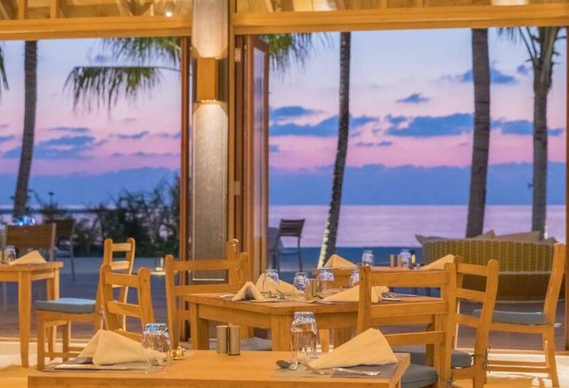 Innahura Maldives Resort