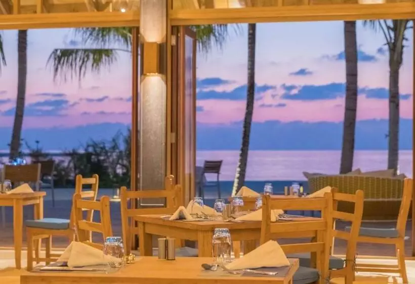 Innahura Maldives Resort