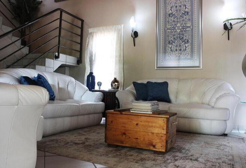 ペンション Francor Guesthouse