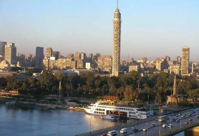 هاستل Zenibo Pyramids View