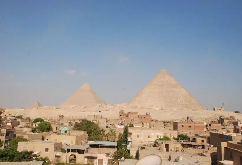 هاستل Zenibo Pyramids View