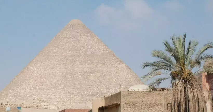هاستل Zenibo Pyramids View
