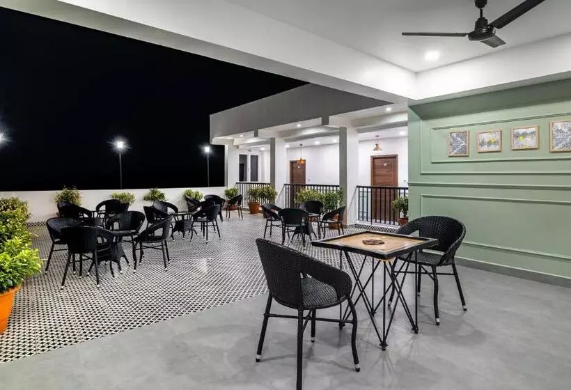 ホテル Aashreya Suites Tiruvannamalai