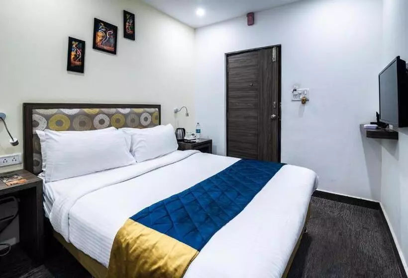 ホテル Aashreya Suites Tiruvannamalai